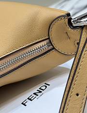 Fortok Fendi Fendigraphy Bag in Beige 80136L 36x30x11cm - 5