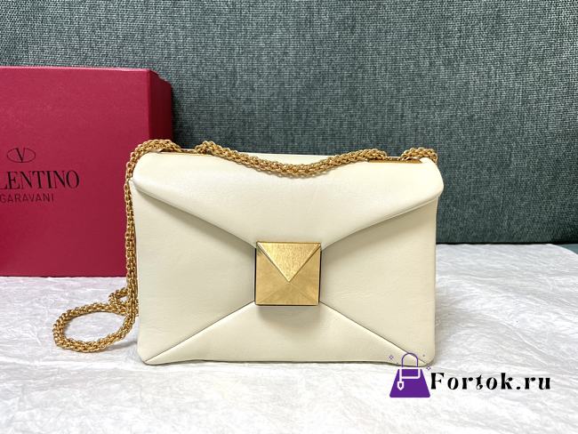 Fortok Valentino One Stud Nappa Bag With Chain White 19x14x11cm - 1