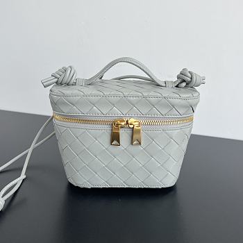 Fortok Bottega Veneta Woven Mini Cosmetic Bag Grey 743551 18x12.5x8cm