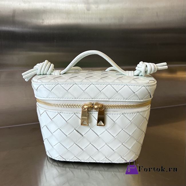 Fortok Bottega Veneta Woven Mini Cosmetic Bag White 743551 18x12.5x8cm - 1