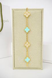 Fortok Van Cleef & Arpels Turquoise Diamond Five-Flower Bracelet - 6