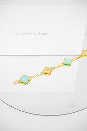 Fortok Van Cleef & Arpels Turquoise Diamond Five-Flower Bracelet - 3