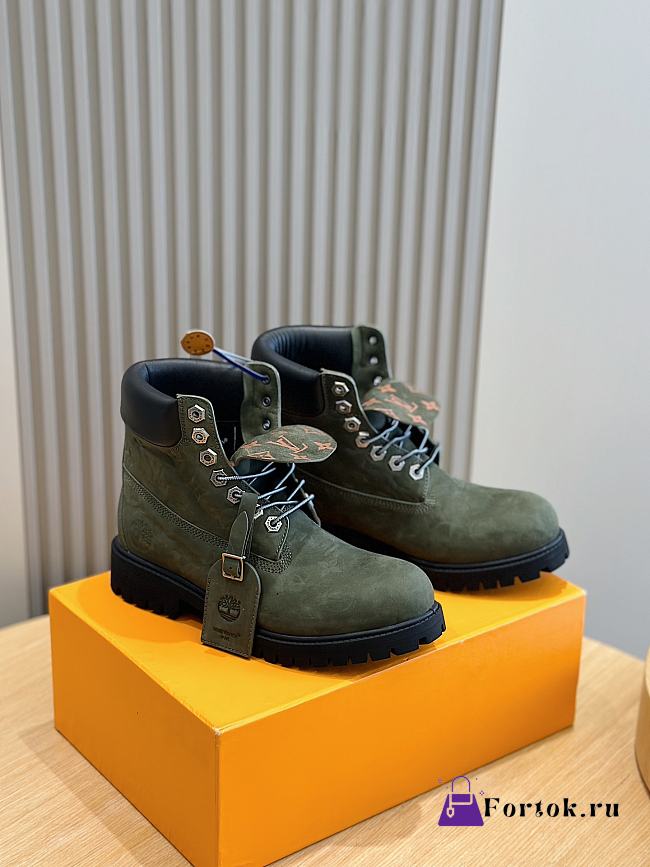 Fortok Louis Vuitton x Timberland Old Flower Ankle Boots Dark Green - 1