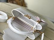 Fortok Louis Vuitton Capucines Bag White Flower Detail M21416 27x17.3x9cm - 6