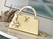 Fortok Louis Vuitton Capucines East-West Bag Yellow Flower M11351 29x16.5x9cm - 1