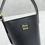 Fortok Miu Miu 24SS Bucket Bag Black 16x10x24cm - 5