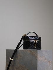 Fortok Saint Laurent Black Gaby Mini Patent Leather Vanity Bag 766731 18x11x6.5cm - 2