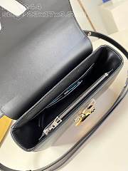 Fortok Louis Vuitton Twist PM Bloom Bag Black M24042 19x15x9cm - 5