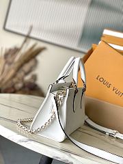 Fortok Louis Vuitton OnTheGo East West Bag White M11274 25x13x10cm  - 2