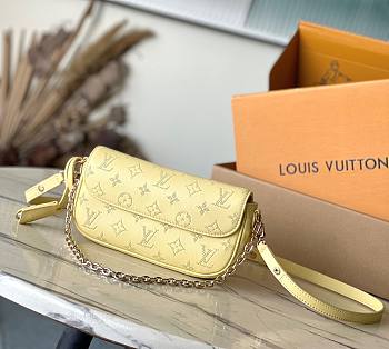 Fortok Louis Vuitton Wallet On Chain lvy Bag Yellow M11299 23.5x12x4.3cm