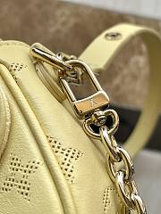 Fortok Louis Vuitton Wallet On Chain lvy Bag Yellow M11299 23.5x12x4.3cm - 4