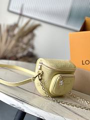 Fortok Louis Vuitton Mini Bumbag Yellow M11300 17x12x9.5cm - 2