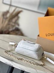 Fortok Louis Vuitton Mini Bumbag White M11300 17x12x9.5cm - 6
