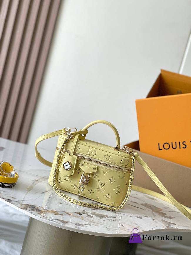 Fortok Louis Vuitton Vanity Pouch Handbag Yellow M11298 19x11.5x6.5cm - 1