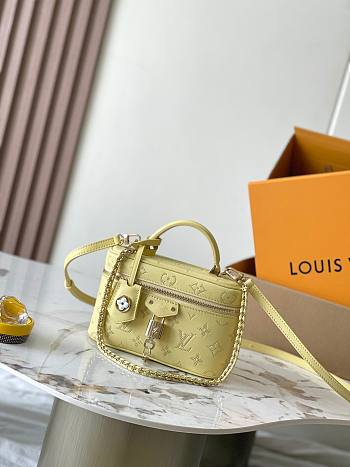 Fortok Louis Vuitton Vanity Pouch Handbag Yellow M11298 19x11.5x6.5cm