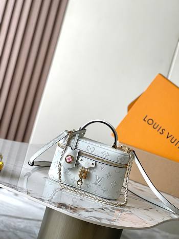 Fortok Louis Vuitton Vanity Pouch Handbag White M11298 19x11.5x6.5cm