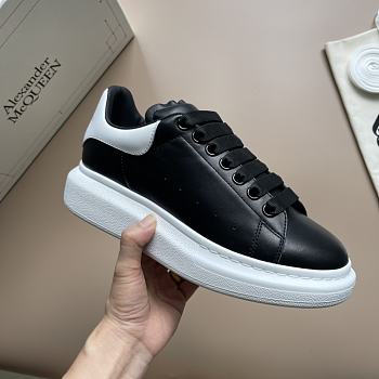 Fortok Alexander McQueen Oversized Sneakers Black White 