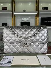 Fortok Chanel Classic Flap Bag Silver 15.5x25.5x6.5cm - 1