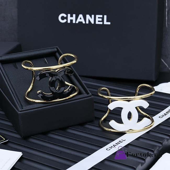 Fortok Chanel 24A Acrylic Bracelet Black / White - 1