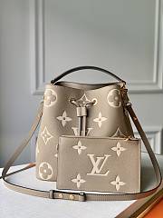 Fortok Louis Vuitton NéoNoé MM Bicolor Bucket Bag M45555 26x26x17.5cm - 1