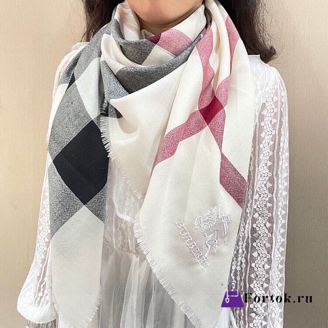 Fortok Burberry Cashmere Plaid Square Scarf White 128x128cm - 1