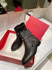 Fortok Valentino Garavani Grained Calfskin Rockstud Single Buckle Cowboy Ankle Boots Black - 6