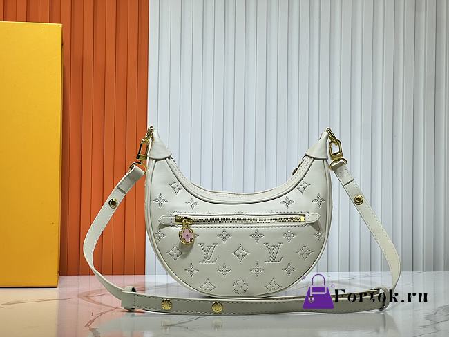 Fortok Louis Vuitton Loop Bag White Monogram Embossed Calfskin M11279 24x22x6cm - 1