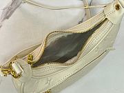 Fortok Louis Vuitton Loop Bag White Monogram Embossed Calfskin M11279 24x22x6cm - 4