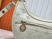 Fortok Louis Vuitton Loop Bag White Monogram Embossed Calfskin M11279 24x22x6cm - 3