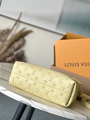Fortok Louis Vuitton Bundle Bag Yellow Monogram Embossed Calfskin M11283 28x20x11cm - 6
