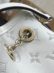 Fortok Louis Vuitton Bundle Bag White Monogram Embossed Calfskin M11283 28x20x11cm - 6