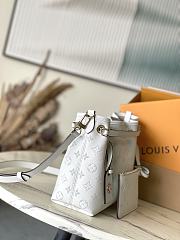 Fortok Louis Vuitton Bundle Bag White Monogram Embossed Calfskin M11283 28x20x11cm - 5