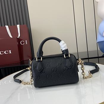 Fortok Gucci GG Emblem Super Mini Top Handle Bag Black 815256 16.5x10x8cm