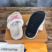 Fortok Louis Vuitton Fur Slippers Beige & Pink - 3