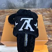 Fortok Louis Vuitton Fur Slippers Black - 5