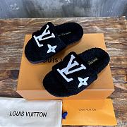 Fortok Louis Vuitton Fur Slippers Black - 3