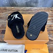 Fortok Louis Vuitton Fur Slippers Black - 2