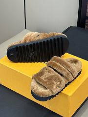 Fortok Louis Vuitton 24 Fur Slippers Brown - 3