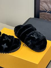Fortok Louis Vuitton 24 Fur Slippers Black - 5