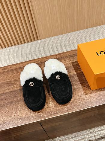 Fortok Louis Vuitton Soho Open Back Loafer Black