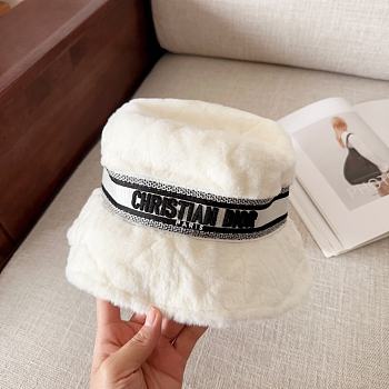 Fortok Dior D-Bobby Cannage Small Brim Bucket Hat White Shearling