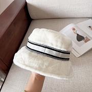 Fortok Dior D-Bobby Cannage Small Brim Bucket Hat White Shearling - 6