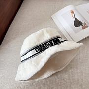 Fortok Dior D-Bobby Cannage Small Brim Bucket Hat White Shearling - 5