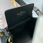 Fortok Valentino Vlogo Garavani Escape Calfskin Shopping Bag Black 31x25x15cm - 6