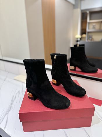 Fortok Valentino Heritage Ankle Boot 60mm In Black Suede Leather
