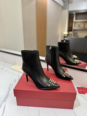 Fortok Valentino Garavani Rockstud Pointed Toe Black Leather Ankle Boot