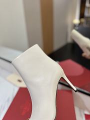 Fortok Valentino Garavani Rockstud Pointed Toe White Leather Ankle Boot - 2