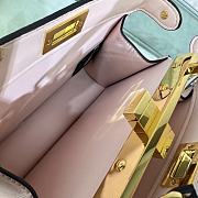Fortok Fendi Peekaboo Iseeyou Petite Bag in Light Pink 20x11x15cm - 5