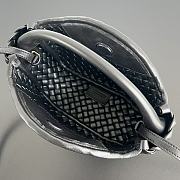 Fortok Bottega Veneta Mini Cobble Top Handle Bag Black 23x11x8cm - 5