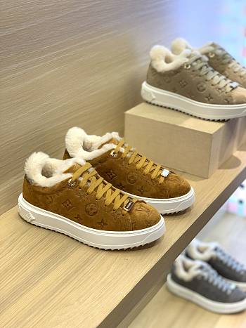 Fortok Louis Vuitton Time Out Trainers Lamb Fur Shearling Sneakers Brown
